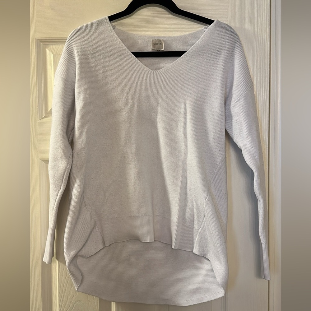Cupio V-Neck Sweater in Soft Cream